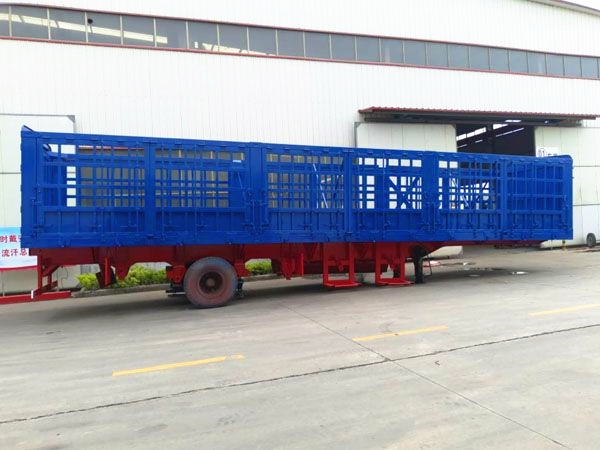 Warehouse Fence Semi-Trailers