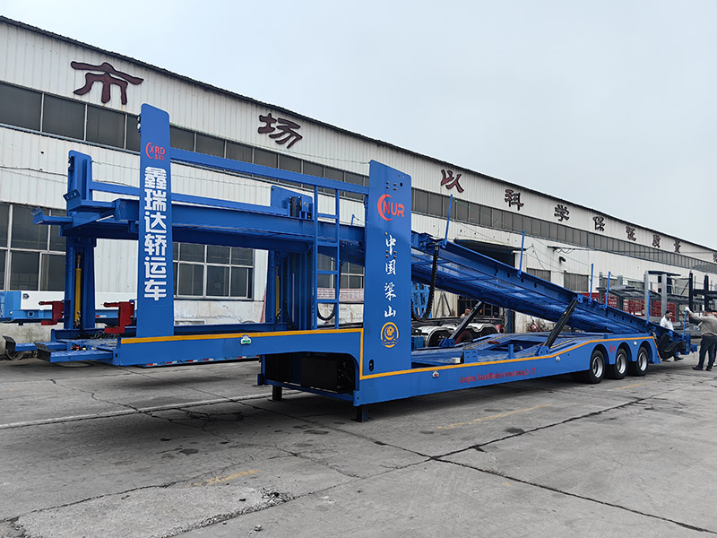 轎運(yùn)運(yùn)輸車
